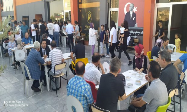 Özel Yöntem Koleji 4. Geleneksel aşure etkinliğine yoğun ilgi