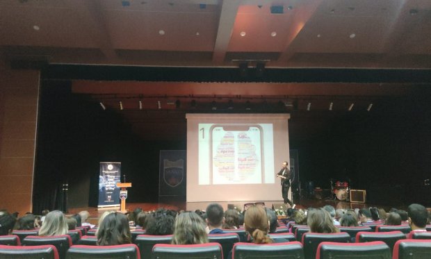 Türkiye Özel Okullar Derneği Sempozyumundayız